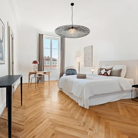 公寓 Renting - Victor - Historic Palace Luxury 3 Bedrooms Parking 尼斯