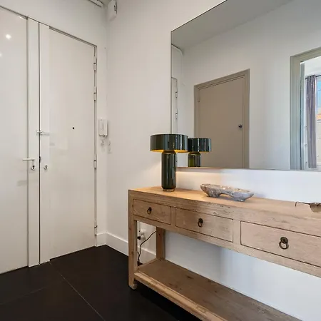 Renting - Victor - Historic Palace Luxury 3 Bedrooms Parking 公寓 *