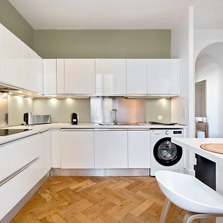 Appartamento Renting - Victor - Historic Palace Luxury 3 Bedrooms