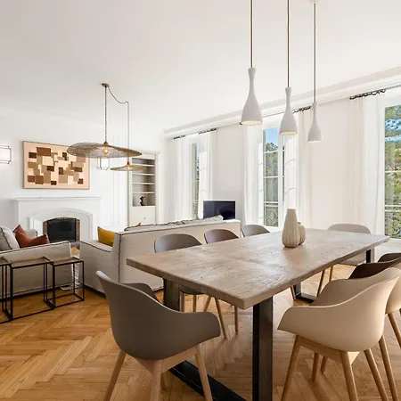 Renting - Victor - Historic Palace Luxury 3 Bedrooms Nizza